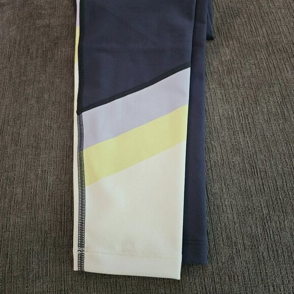 Peloton Women's Cadet High-Rise Color-block Legging Small - Picture 6 of 12